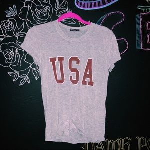 BRANDY MELVILLE GRAPHIC USA SHIRT